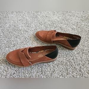 Toms Mallory Slip On Loafer